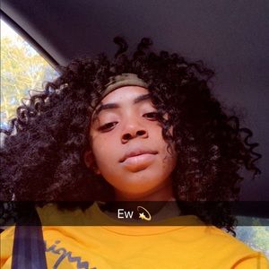 Meet your Posher, Cleo